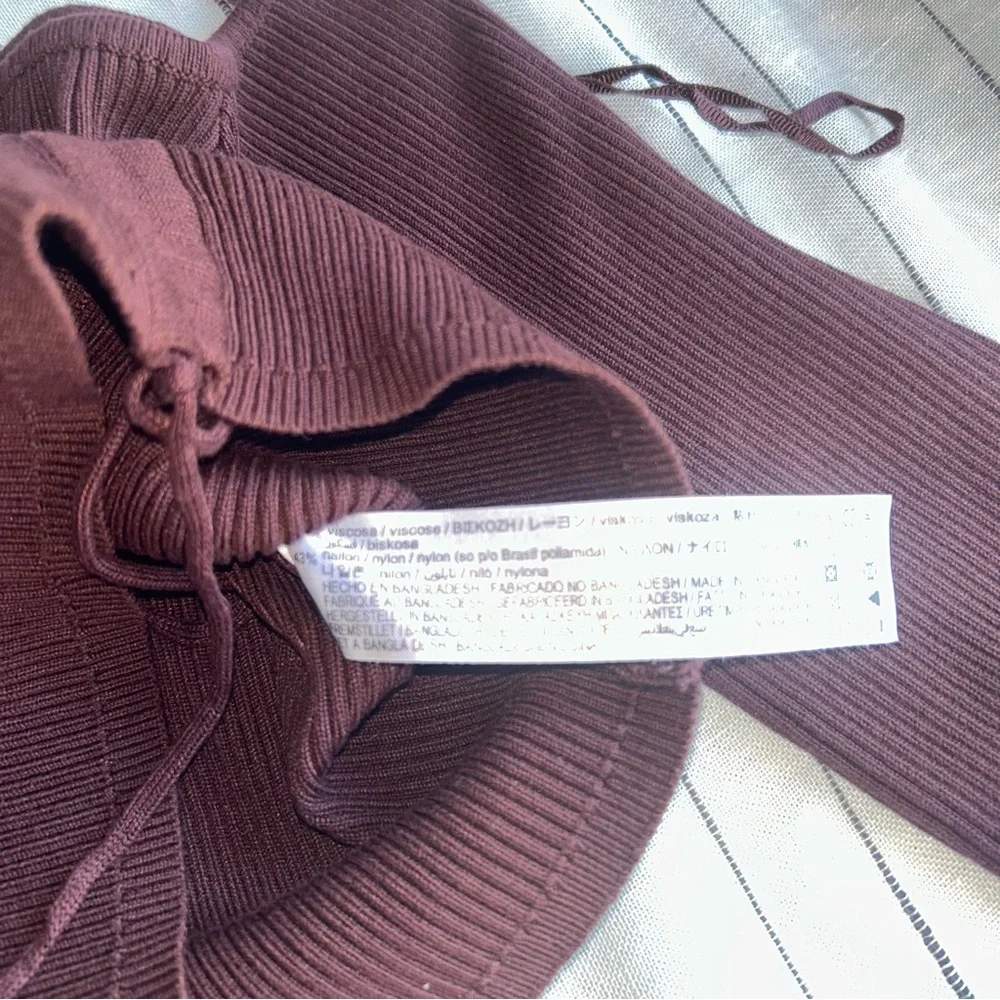 Zara Women's Brown and Burgundy Crop-top Size Small